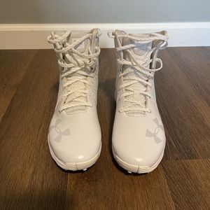 Women’s lacrosse cleats